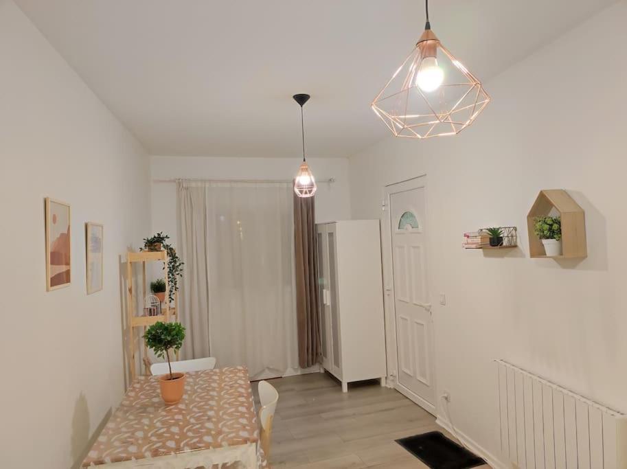 Charmant Appartement Avec Terrasse Proche Paris Le Perreux-Sur-Marne Exterior foto